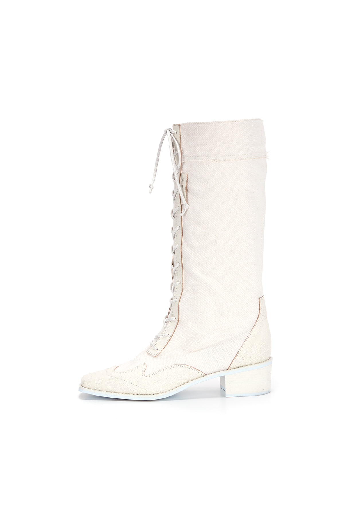 FRONT RACE UP BOOTS IN WHITE