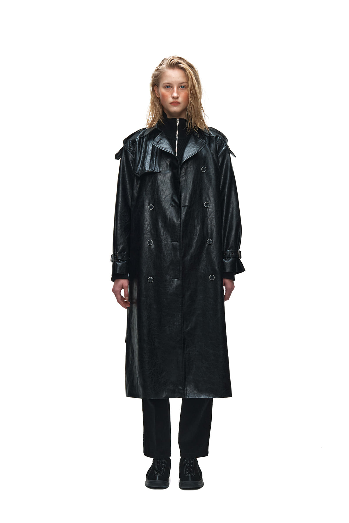 LEATHER TRENCH COAT IN BLACK